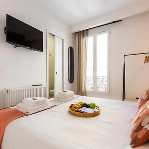 Cosy Bedroom - Tour Eiffel Champs De Mars 5a Paris